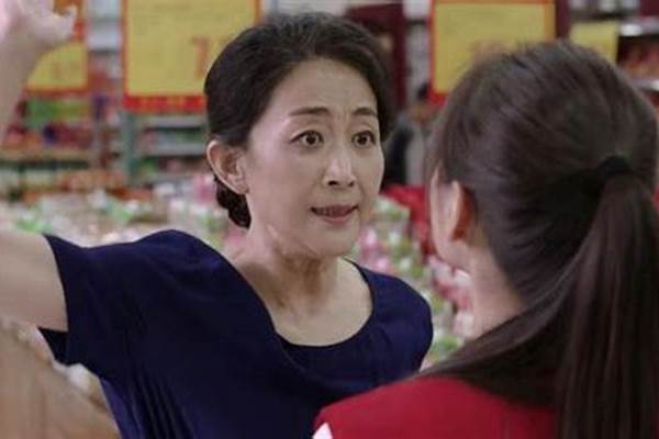 你们遇到过的,最混乱的家庭关系是怎样的